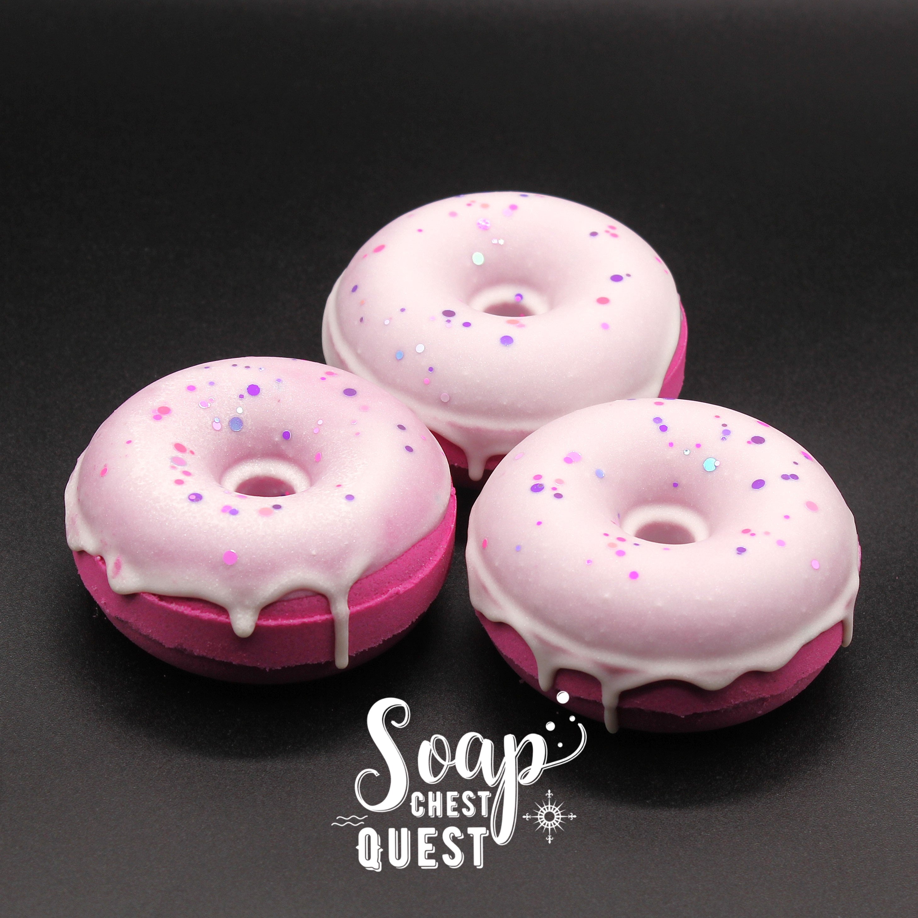 Black Raspberry Donut (large bath bomb)